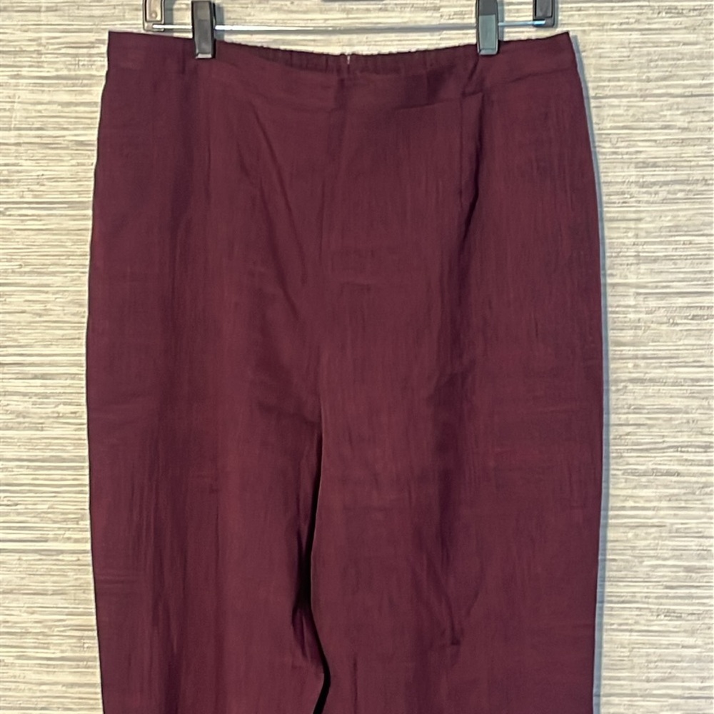 Bold & Breezy | Burgundy Pleated Wide-Leg Trousers – Size 16 (712)